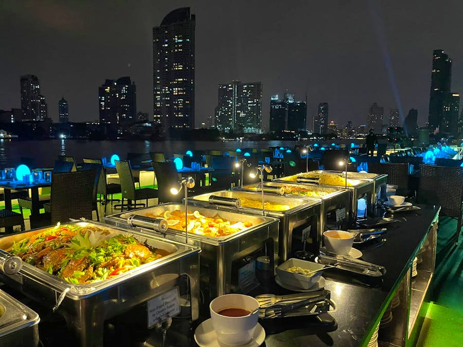 อาหารบนเรือ