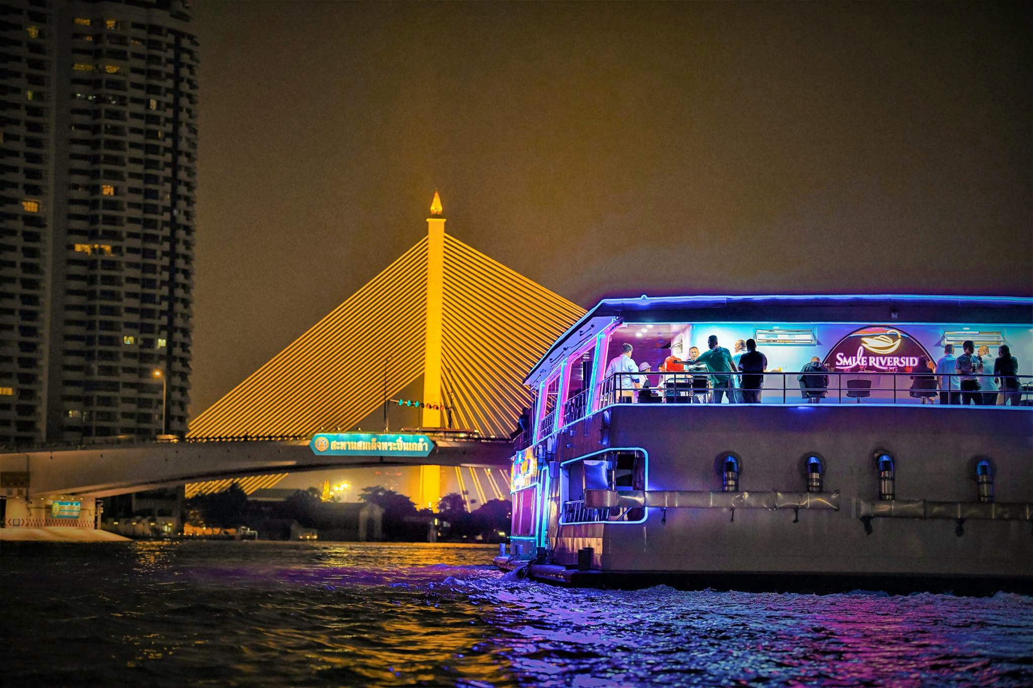 Top 10 Cruises In Bangkok Sep 2024   Smile Riverside Pic 9 