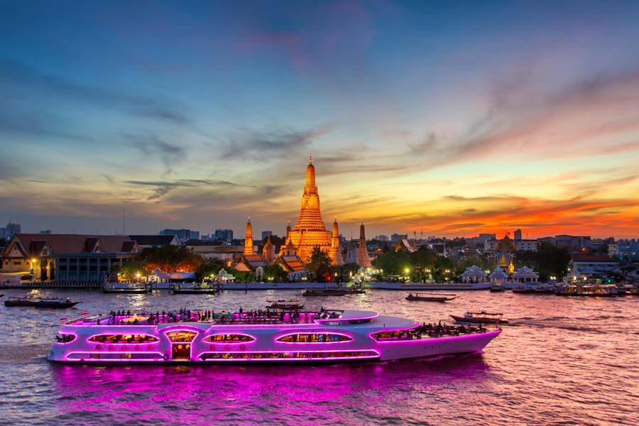 วิววัดอรุณฯ กับเรือ